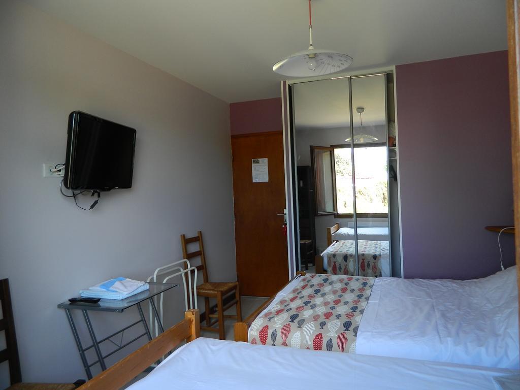 Chambre d'Hôtes Les 3 Moulins Cozes Extérieur photo